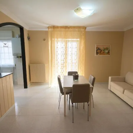 Al Vecchio Fontanile Bed & Breakfast *